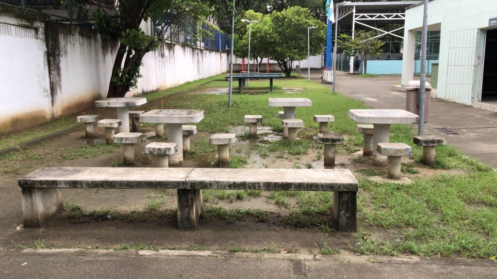 MESAS DE JOGOS DE TABULEIRO - VOOS
